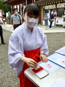 神社で献血「浅草神社」